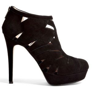DKNY Trisha Platform Cutout Ankle Bootie 8.5